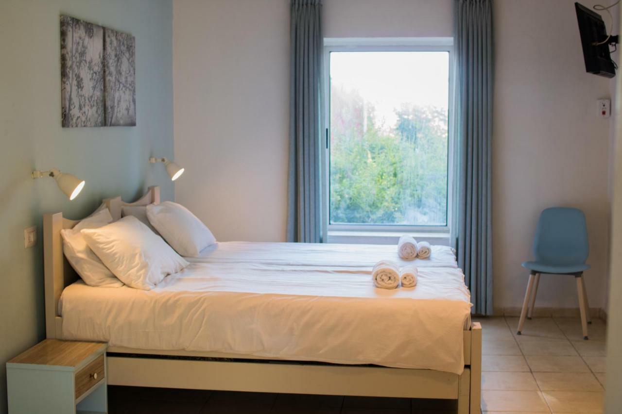 Ein Zurim Guest House 'En Zurim Esterno foto