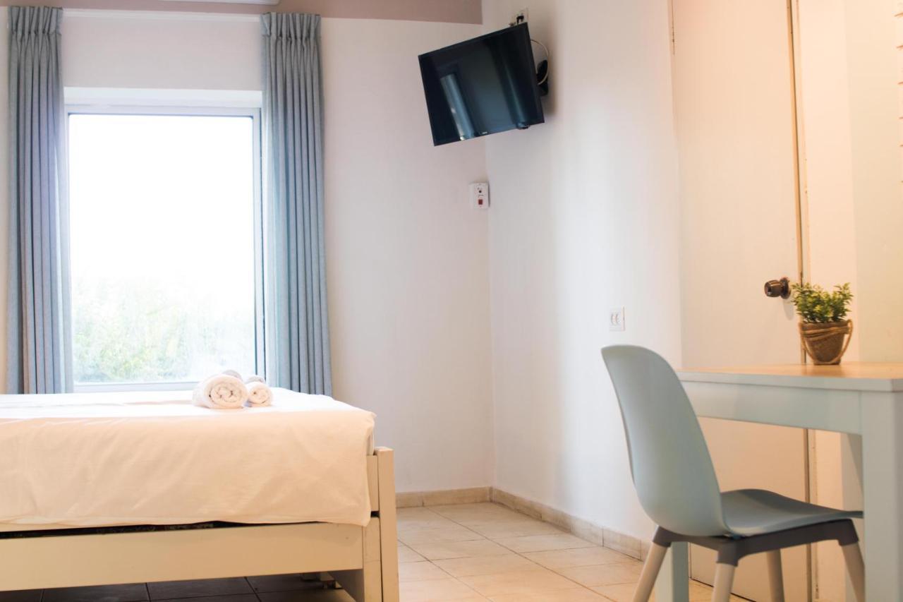 Ein Zurim Guest House 'En Zurim Esterno foto